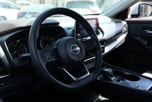 Used 2022 Nissan Altima 2.5 SV image 14