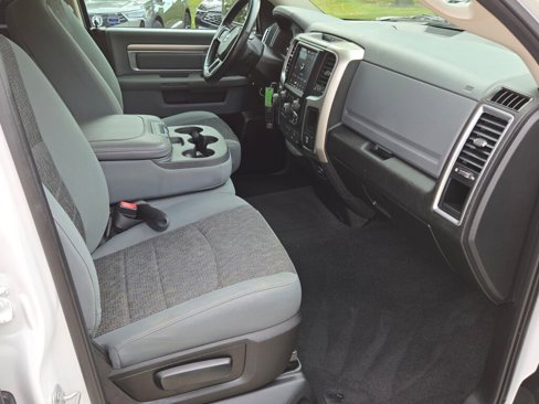 Used 2019 RAM 1500 Classic Warlock w/ Luxury Group image 6