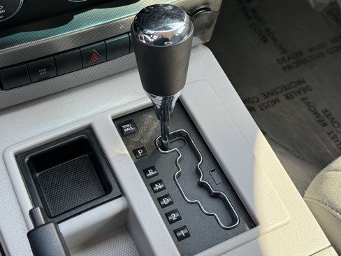Used 2008 Jeep Liberty Sport image 9