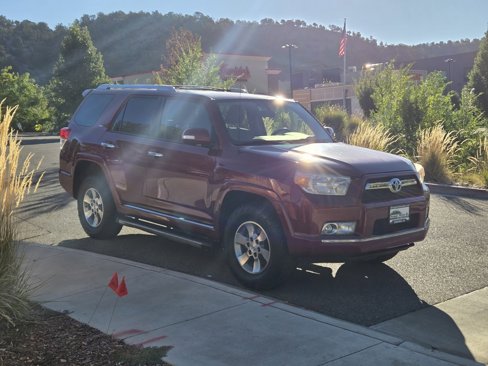 Used 2012 Toyota 4Runner SR5 image 5