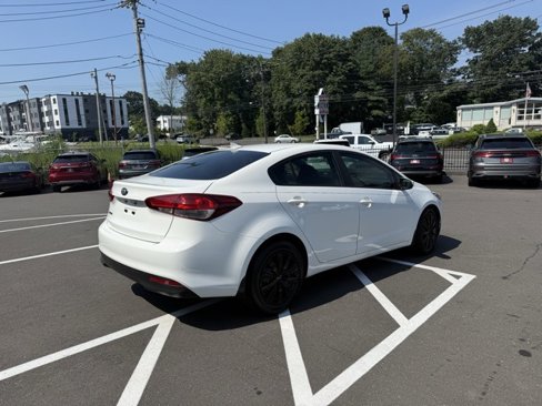 Used 2017 Kia Forte LX image 7