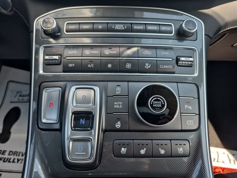 Used 2021 Hyundai Santa Fe Limited image 20