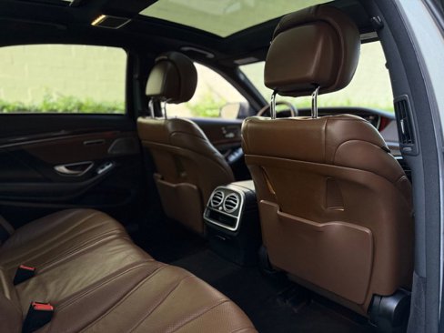 Used 2015 Mercedes-Benz S 550 4MATIC Sedan image 21
