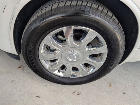 Used 2017 Buick Enclave Leather image 26