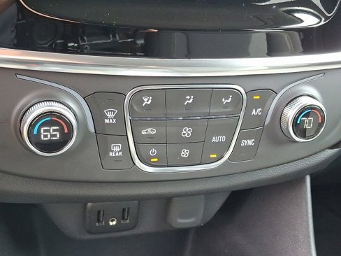 Certified 2021 Chevrolet Traverse LS image 18