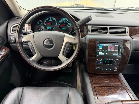 Used 2010 GMC Yukon Denali image 20
