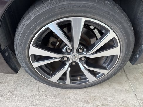 Used 2016 Nissan Maxima Platinum image 10