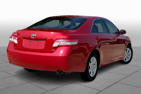 Used 2011 Toyota Camry LE image 12