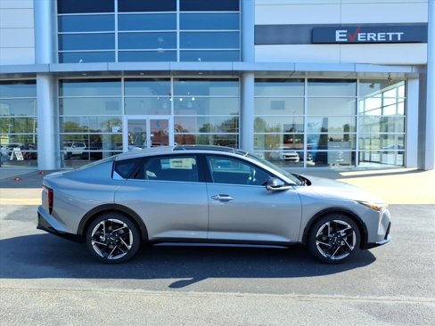 New 2025 Kia K4 GT-Line image 3
