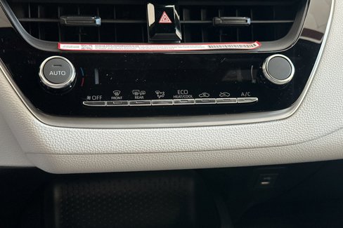 New 2026 Toyota Corolla SE image 16