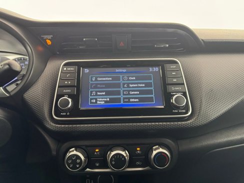 Used 2022 Nissan Kicks S image 22