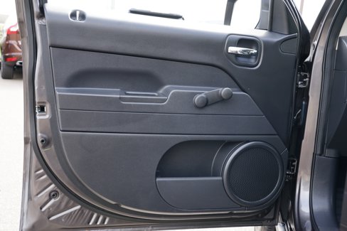 Used 2016 Jeep Patriot Sport image 14