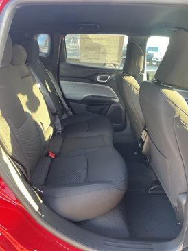 New 2025 Jeep Compass Sport image 12