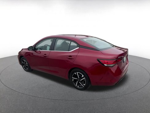 Used 2024 Nissan Sentra SV image 11