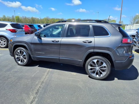 Used 2022 Jeep Cherokee Limited w/ Elite Package image 8