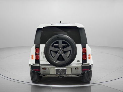 Certified 2021 Land Rover Defender 110 X-Dynamic HSE image 10