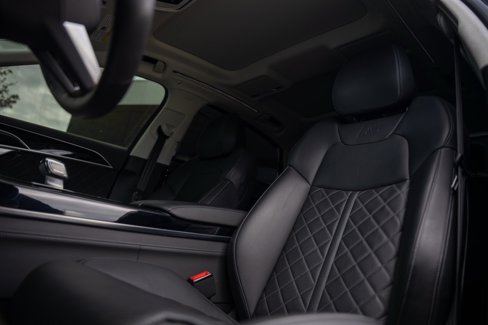 Used 2023 Audi S8 image 15