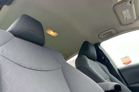 Used 2021 Toyota Corolla LE image 16