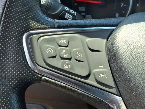Used 2020 Chevrolet Equinox LT image 16