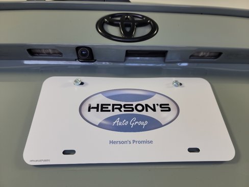 Used 2021 Toyota RAV4 XLE image 9