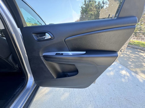 Used 2018 Dodge Journey SE w/ Connectivity Group image 30