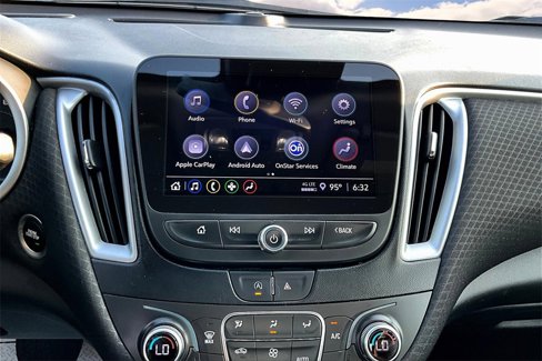 Used 2023 Chevrolet Malibu LT image 9