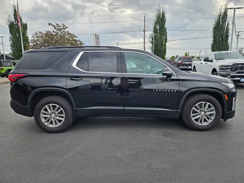 Used 2022 Chevrolet Traverse LT image 7