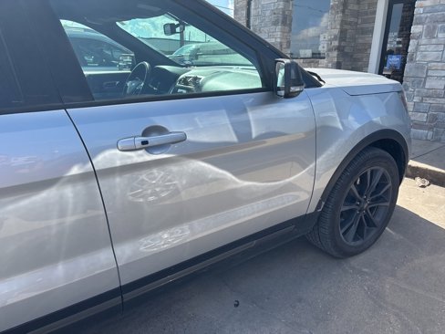 Used 2019 Ford Explorer XLT w/ Equipment Group 202A image 12