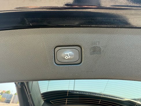 Used 2022 Ford Edge Titanium image 37