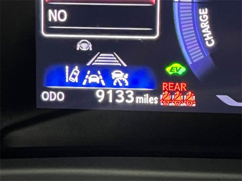 Used 2025 Lexus UX 300h FWD image 18