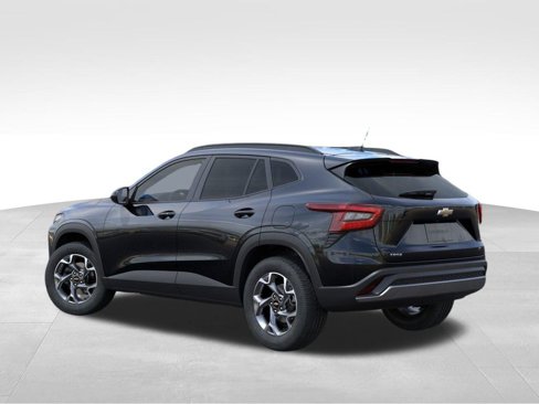 New 2025 Chevrolet Trax LT w/ Driver Confidence Package image 3