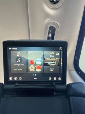 Used 2017 Chrysler Pacifica Limited image 26
