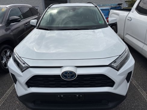 Used 2024 Toyota RAV4 LE image 21