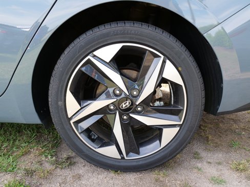 Certified 2023 Hyundai Elantra SEL w/ Convenience Package image 11