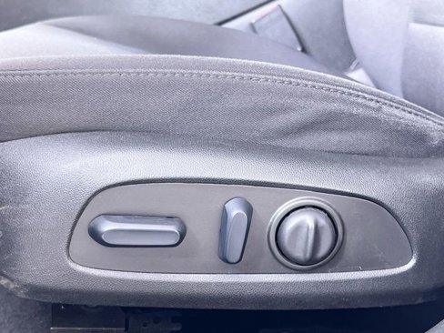 Used 2023 Chevrolet Malibu LT image 12