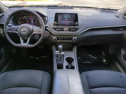 Used 2022 Nissan Altima 2.5 SV image 15