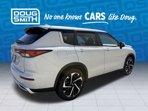 Used 2024 Mitsubishi Outlander SE image 4