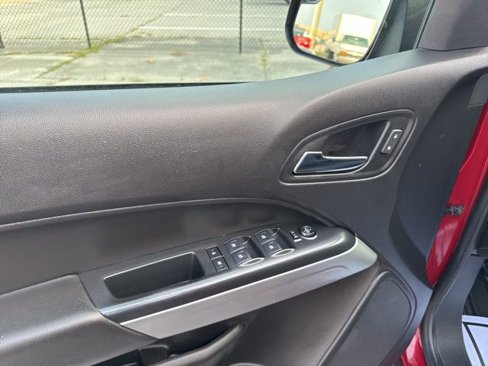 Used 2018 Chevrolet Colorado LT w/ LT Convenience Package image 31