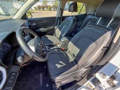 Used 2022 Hyundai Venue Limited w/ Cargo Package image 14