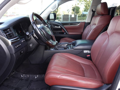 Used 2016 Lexus LX 570 4WD image 38