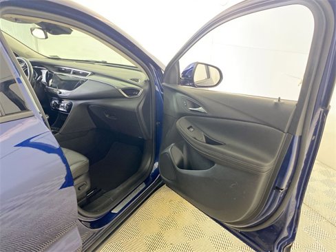 Used 2023 Buick Encore GX Essence image 36