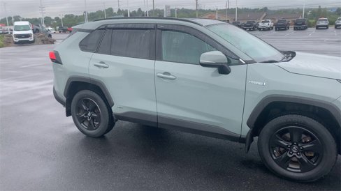 Used 2021 Toyota RAV4 XLE image 5