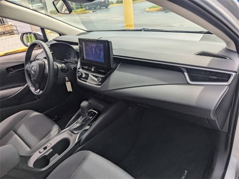 Used 2023 Toyota Corolla LE image 16