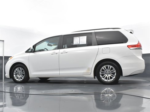 Used 2014 Toyota Sienna image 27