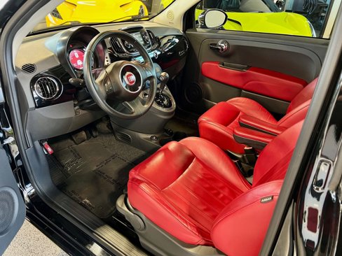 Used 2017 FIAT 500 Lounge image 9