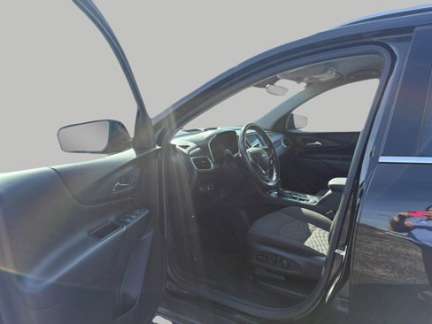 Used 2018 Chevrolet Equinox LT image 18