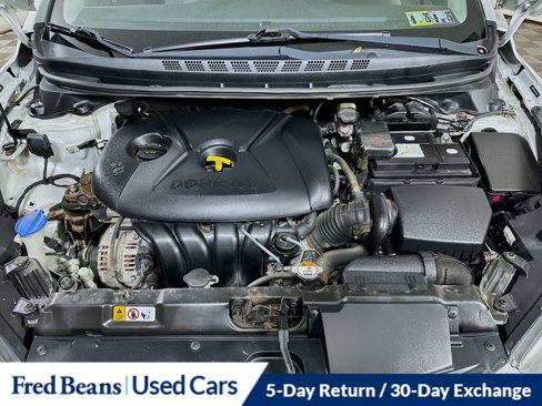 Used 2016 Hyundai Elantra SE image 28