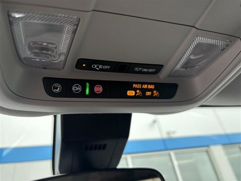 Used 2023 Chevrolet Equinox LT image 12
