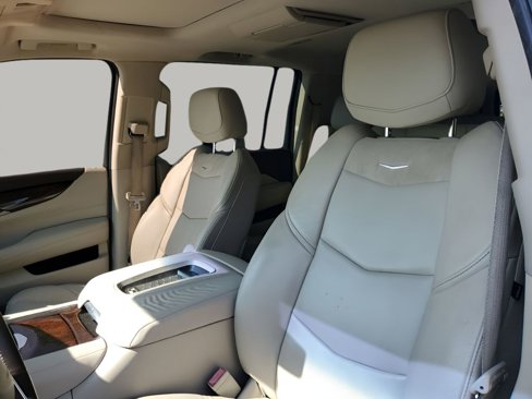 Used 2016 Cadillac Escalade ESV Luxury image 30