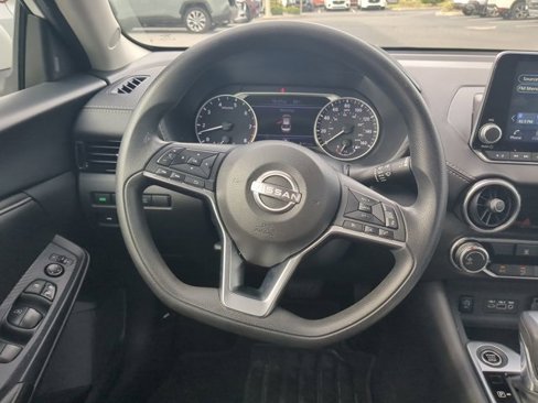 Used 2024 Nissan Sentra SV image 13